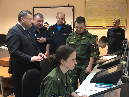 Юрий Швыткин посетил военно-инженерный институт